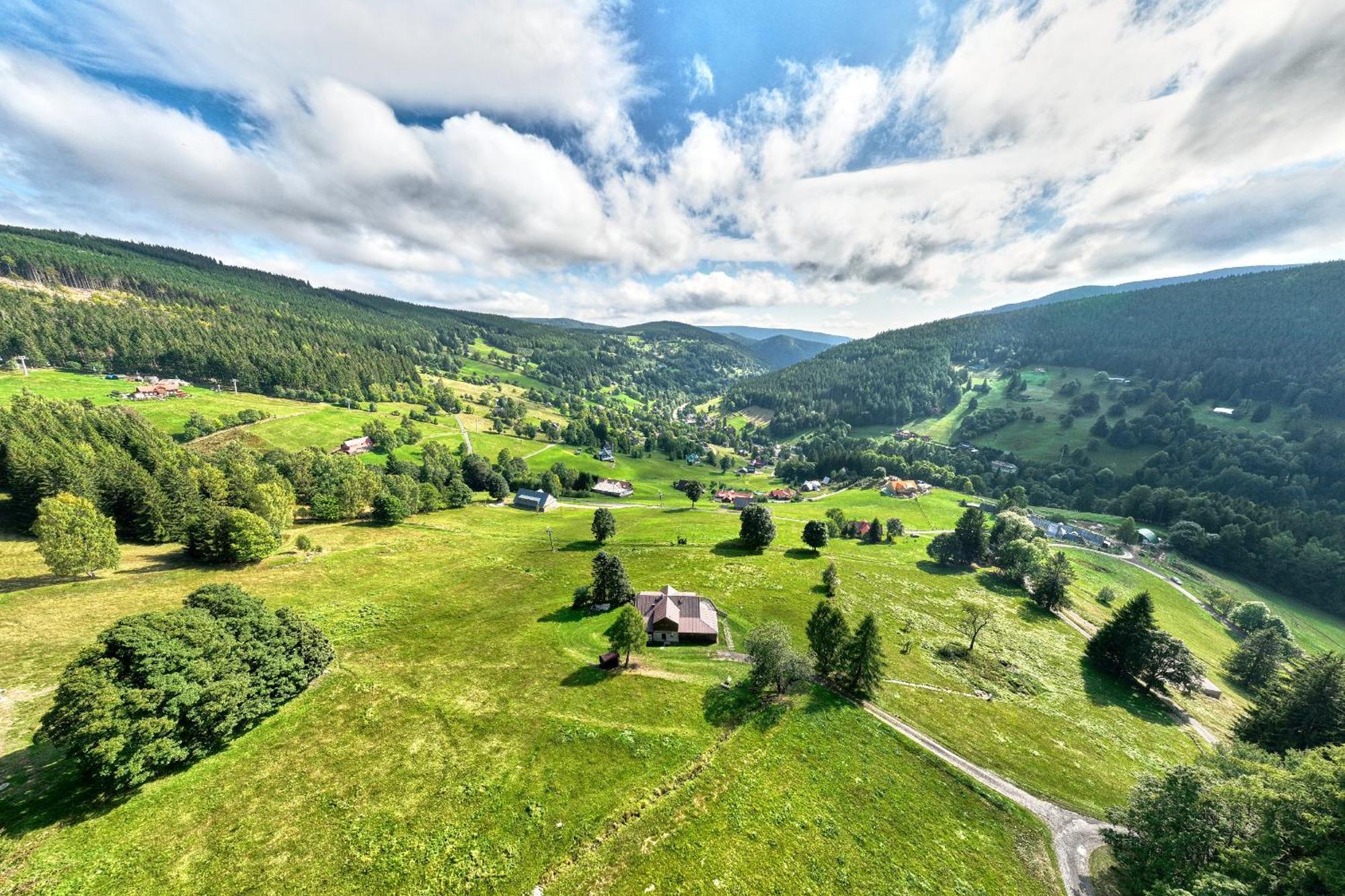 Horsky Dum Urlas Pec pod Snezkou Esterno foto